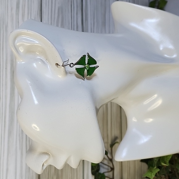 Silver Green Enamel Clover Drop Earrings New - Picture 6 of 6